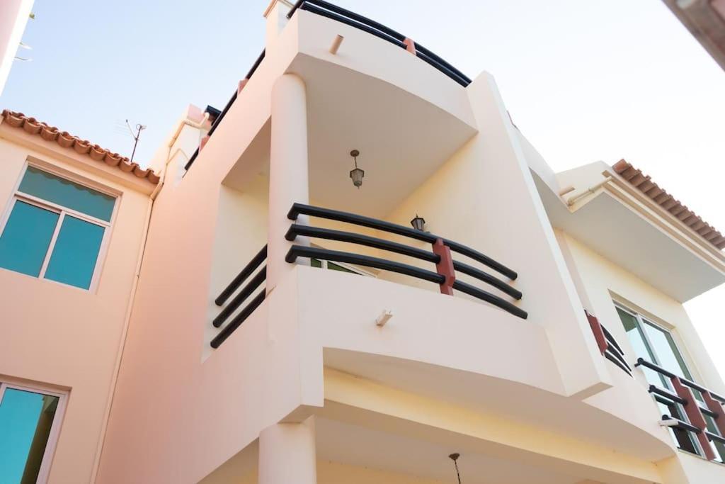 3 Bedroom Apt, Free Wifi & Ac, Cidadela - Lcgr Praia Esterno foto