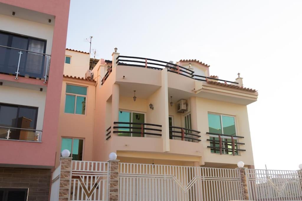 3 Bedroom Apt, Free Wifi & Ac, Cidadela - Lcgr Praia Esterno foto