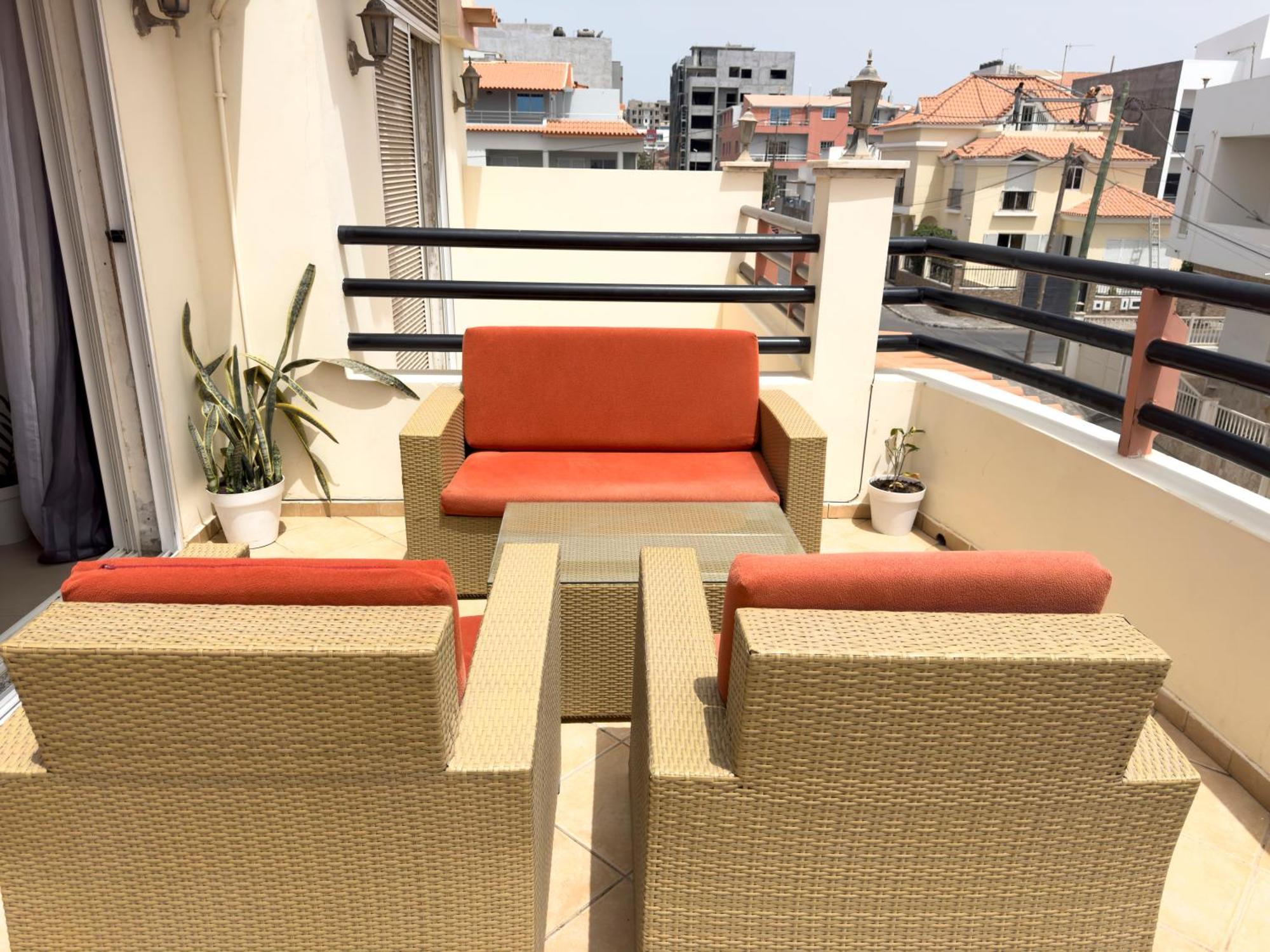 3 Bedroom Apt, Free Wifi & Ac, Cidadela - Lcgr Praia Esterno foto