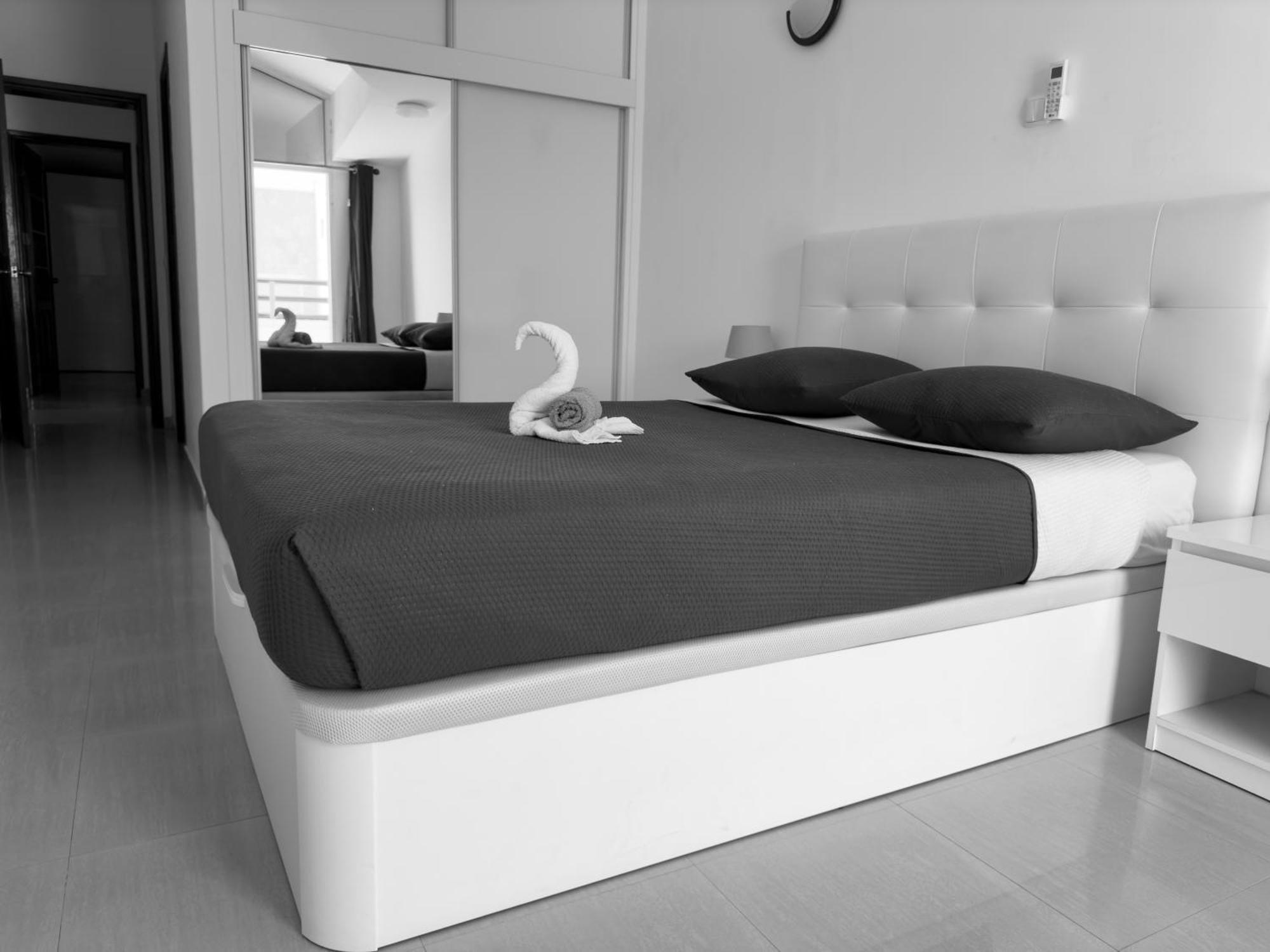3 Bedroom Apt, Free Wifi & Ac, Cidadela - Lcgr Praia Esterno foto