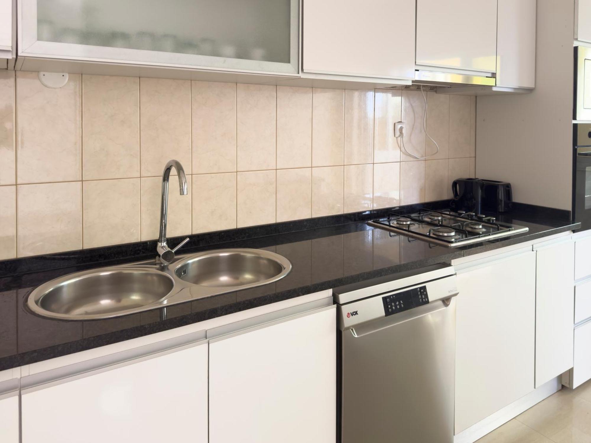 3 Bedroom Apt, Free Wifi & Ac, Cidadela - Lcgr Praia Esterno foto