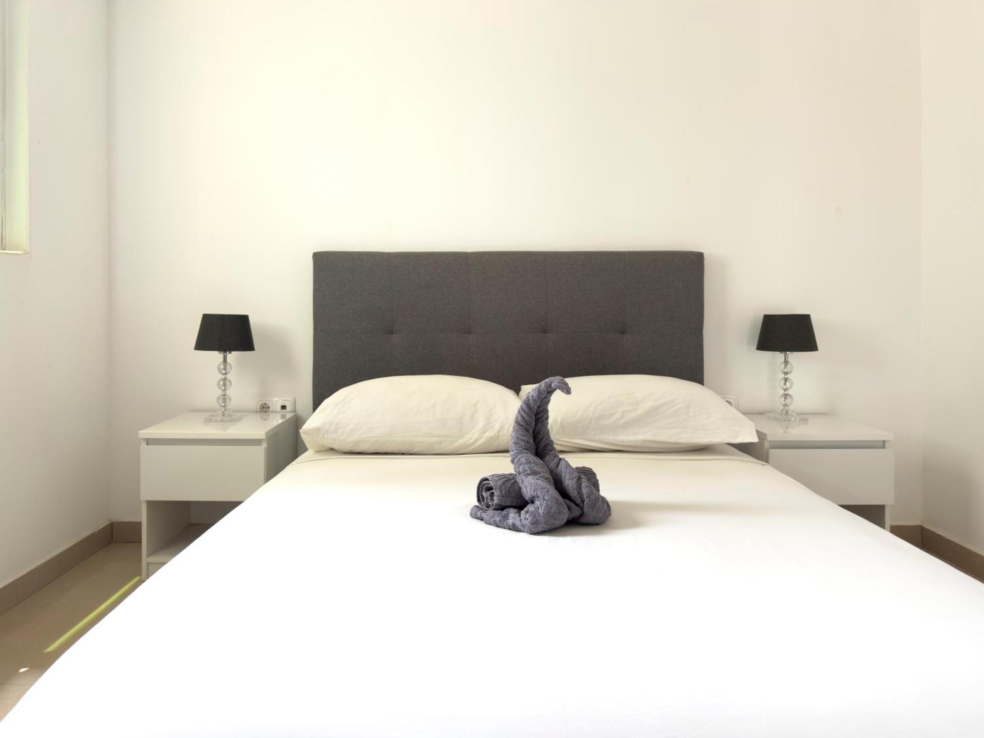 3 Bedroom Apt, Free Wifi & Ac, Cidadela - Lcgr Praia Esterno foto