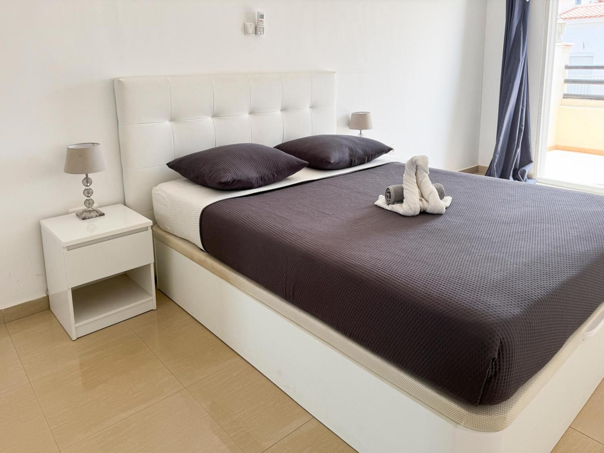 3 Bedroom Apt, Free Wifi & Ac, Cidadela - Lcgr Praia Esterno foto